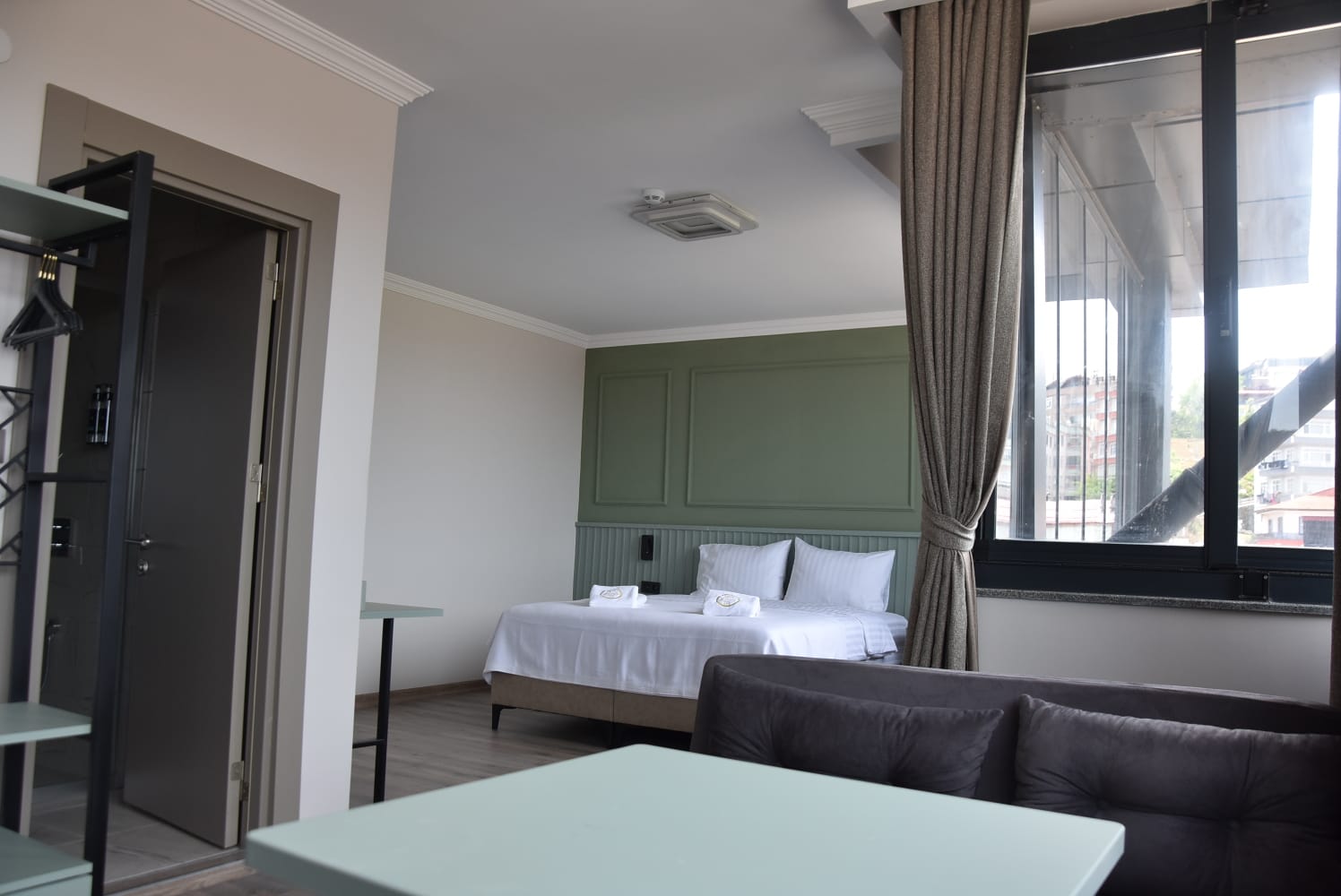 Liva Otel konforlu yatak odası